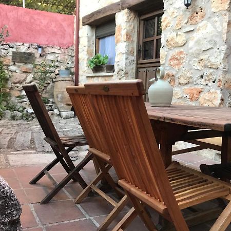 Гостевой дом La Noguera De Socasa Romancos Экстерьер фото
