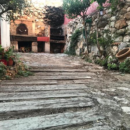 Гостевой дом La Noguera De Socasa Romancos Экстерьер фото